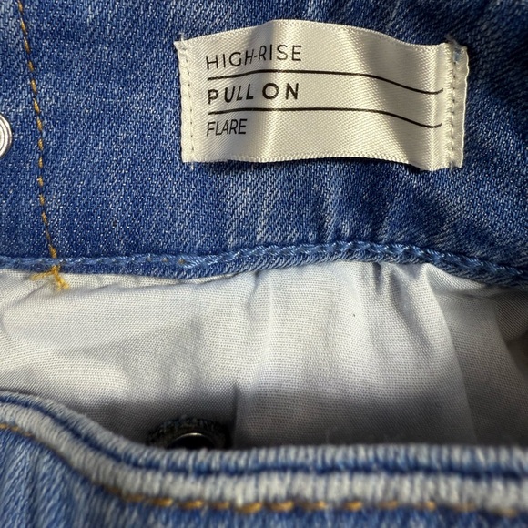 NWT Lane Bryant Denim Jeans with Brown Button Details - Picture 10 of 12